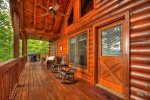 Southern Grace - Deck w/ Outdoor Seating 